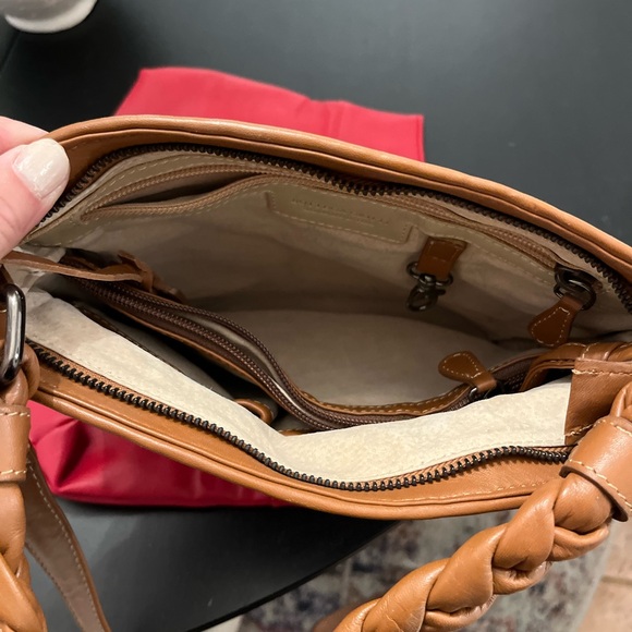 Beautiful Handwoven Bottega Vioti Italian Handbag - Picture 7 of 7